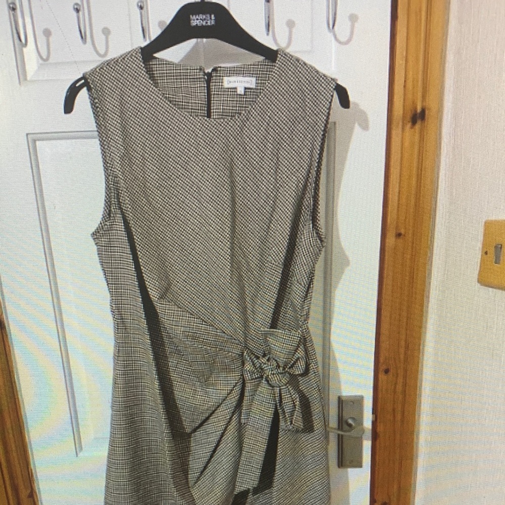 Dorothy Perkins Black and White Mini Dress